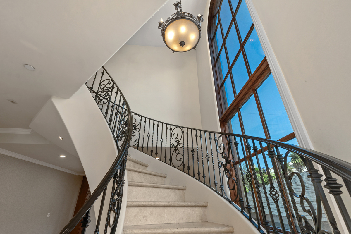 148 West Marquita - B
